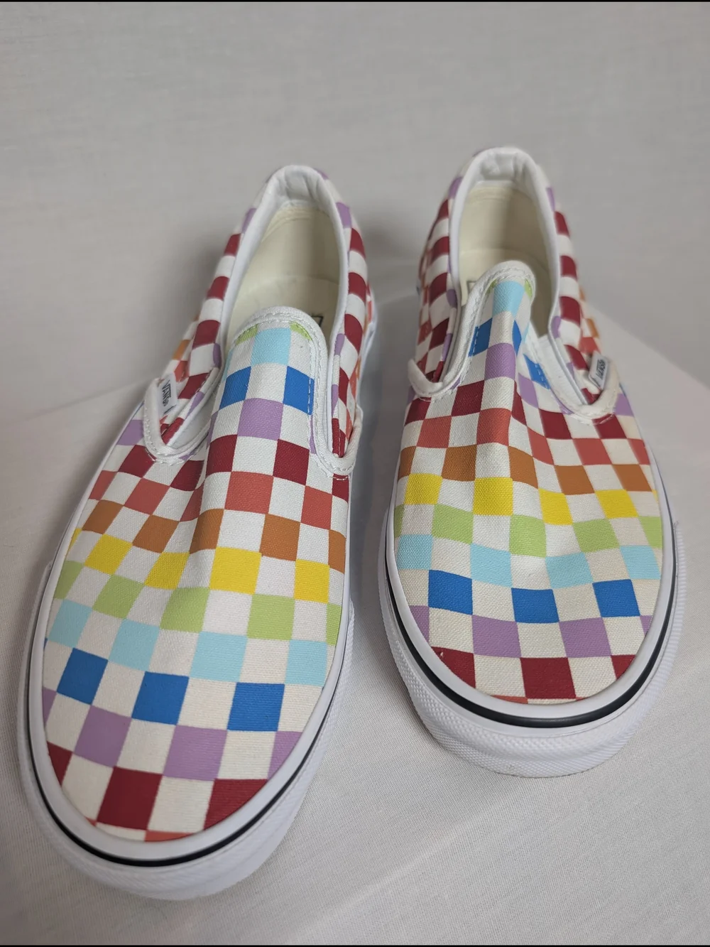 Vans Classic Slip-On Rainbow Checkerboard Sneakers Men's Size 7